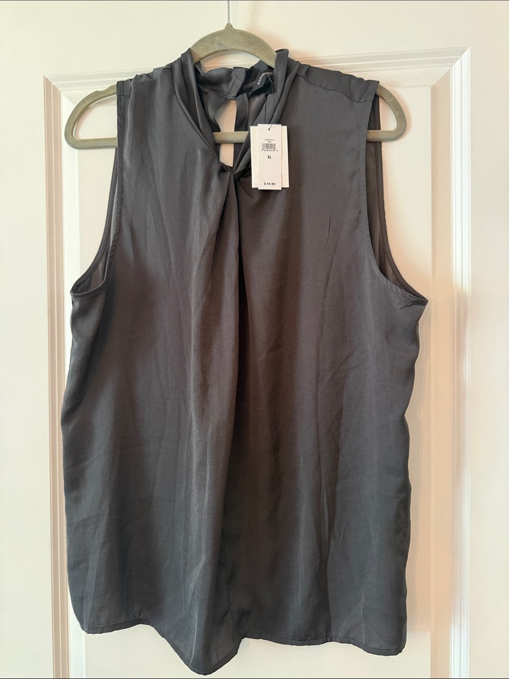 NWT Banana Republic Sleeveless Twist-Neck Blouse in Charcoal Gray